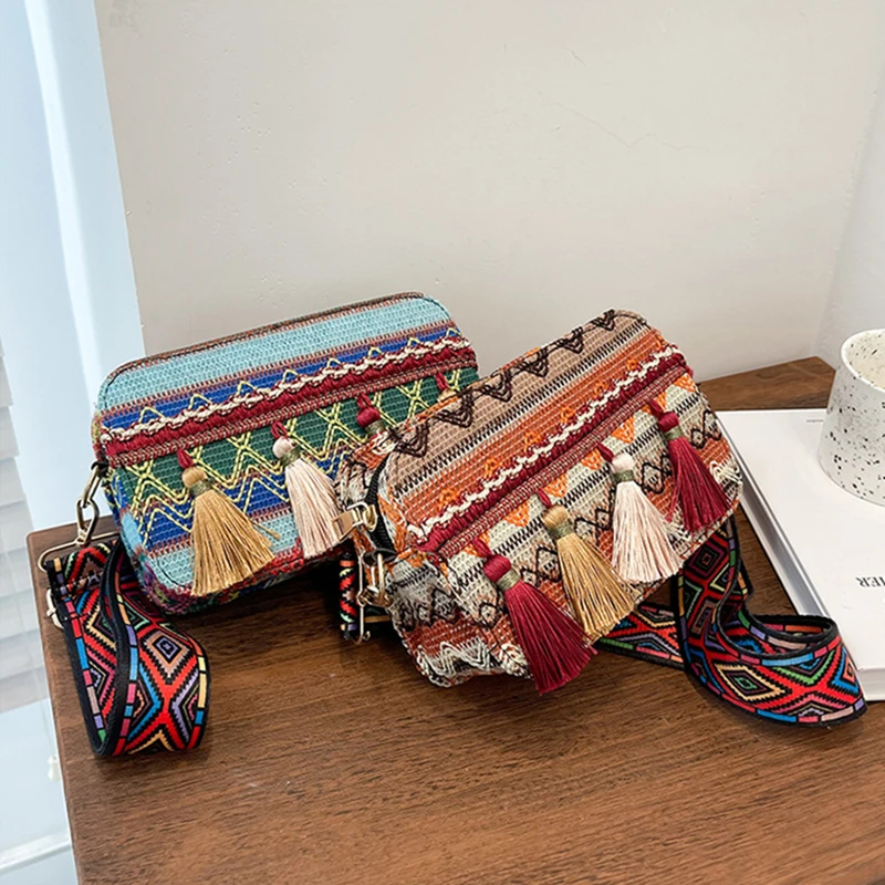 

Ladies Fashion Ethnic Striped Canvas One Shoulder Messenger Bag Handbag Large Capacity Shopping Travel Mobile Phone Coin Purse