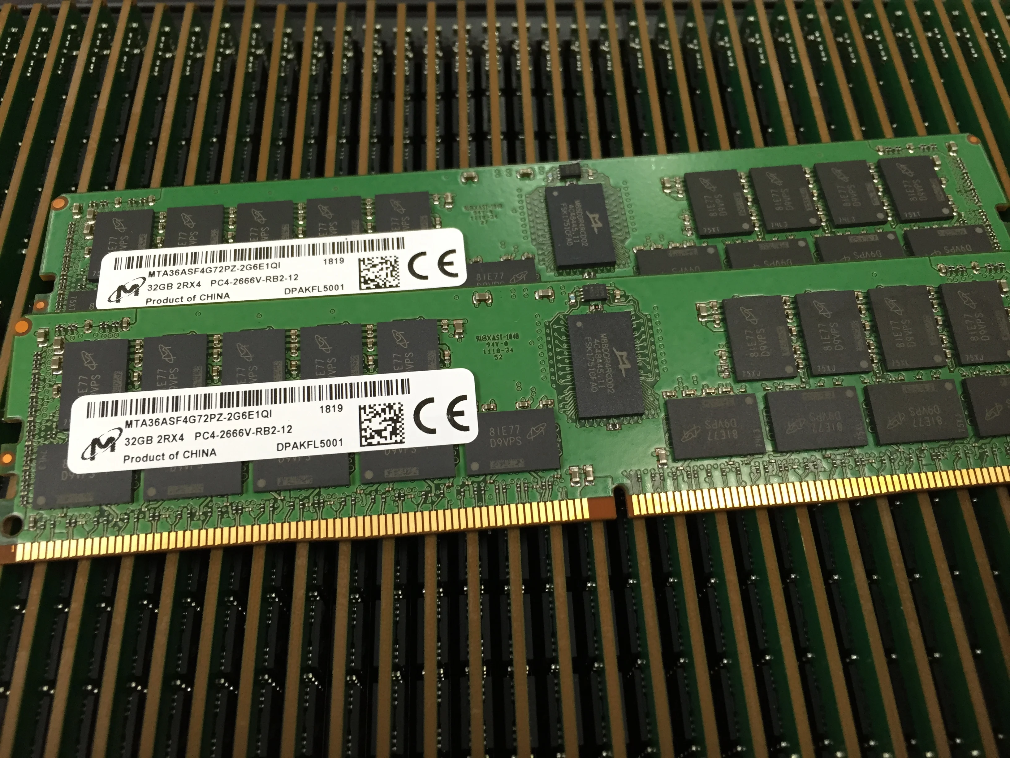 

MT Micron DDR4 32G 32GB 2RX4 PC4-2666V-RB2-11 2666MHZ server memory