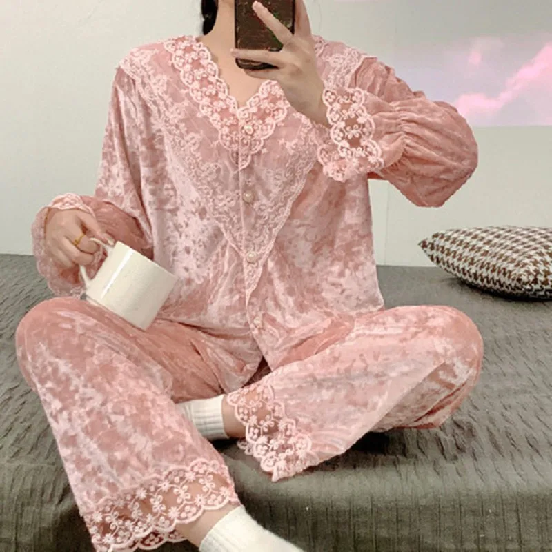 

White Velour Pajamas Set Women V-Neck Lace Pyjamas Sleepwear Suit Intimate Lingerie Autumn Winter Velvet Nighties Home Clothes