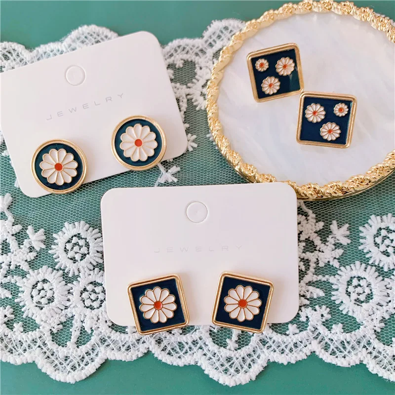 

Renya Vintage Geometric Square Round Stud Earrings Korean Enamel Flower for Women Retro Relief Metal Statement Earrings Jewelry