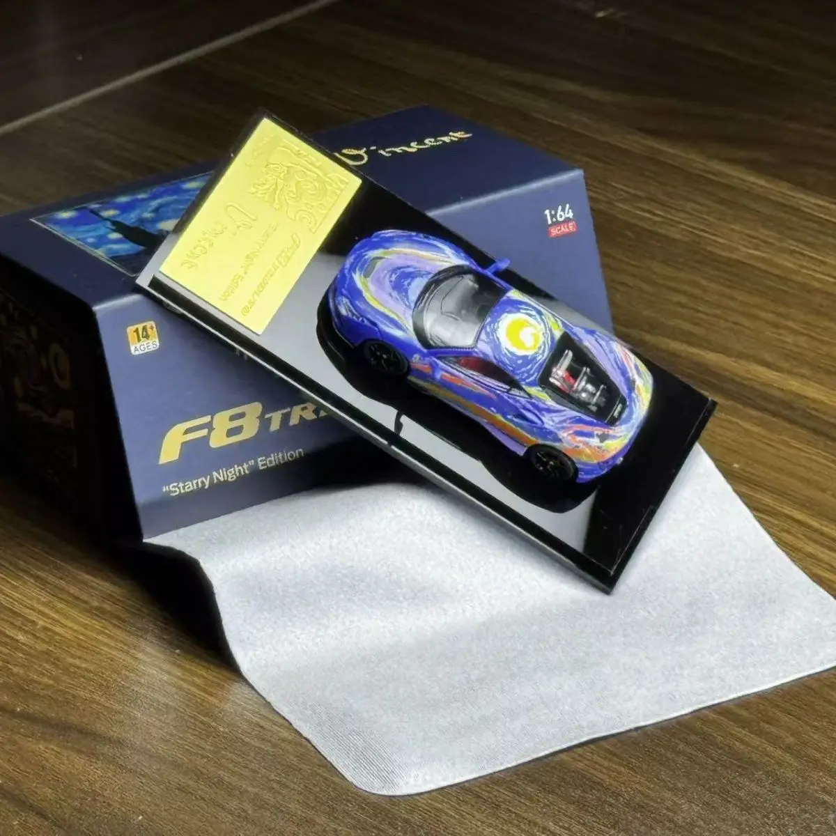 Коллекционная модель автомобиля Karium Diecast 1:64 Ferrari F8 Limited Edition из сплава, с покраской «Звездное небо», подарок для коллекционеров (art.: 3920db758bfef) - 3920db758bfef