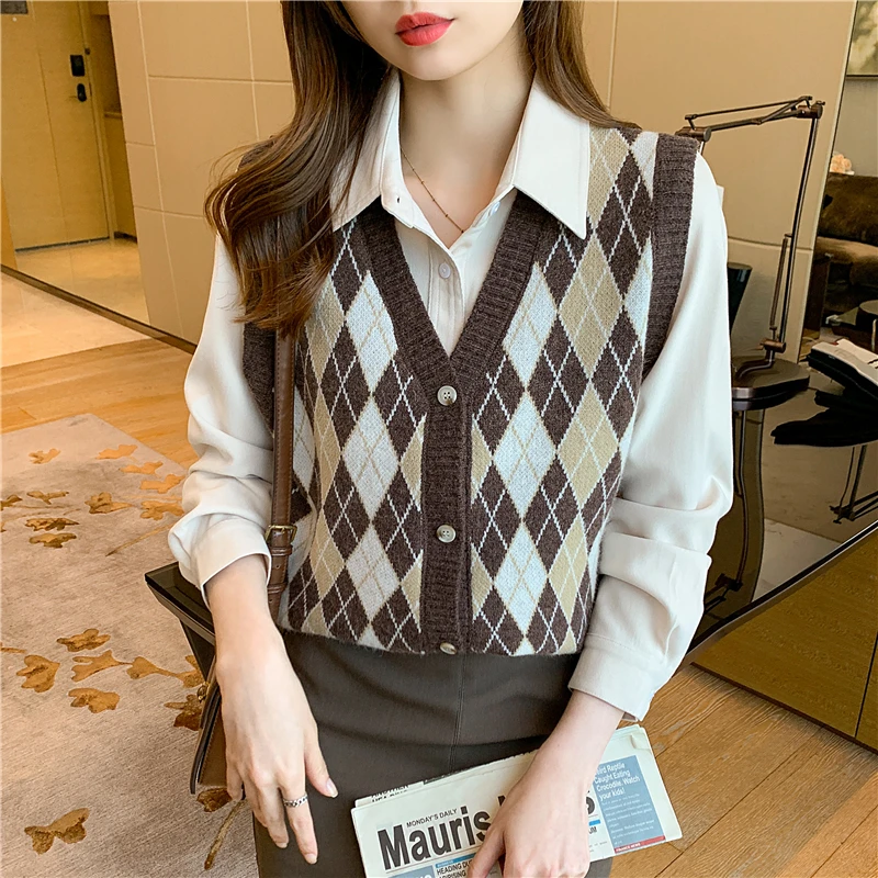 

Autumn Winter New Casual Rhombic Knitted Vest V-neck Sleeveless Plaid Cardigan Vest and Women Shirts Tops Blouse Blusas 613D