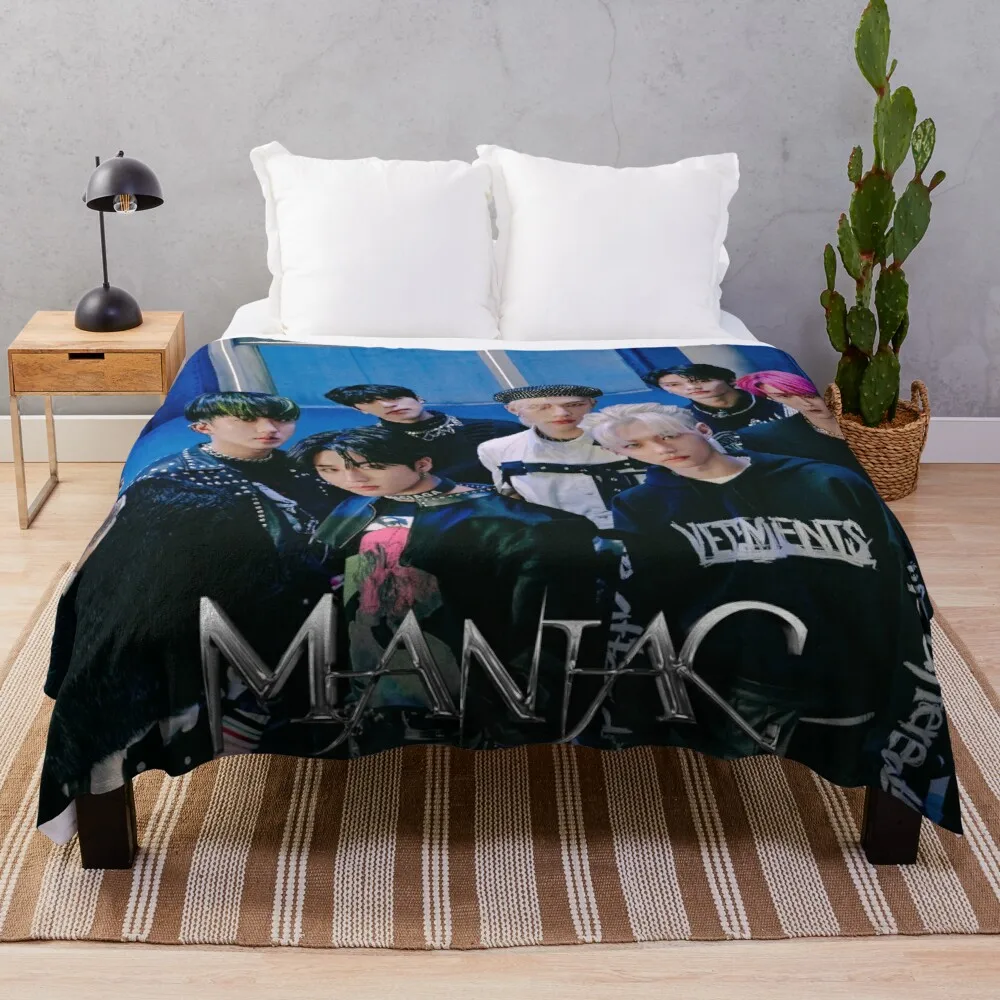 

Maniac Stray Kids Throw Blanket Weighted Blanket Blankets For Bed Flannel Blanket Queen Size