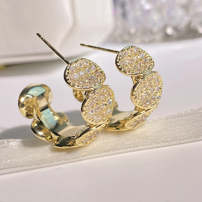 

Uilz Korean Fashion C-Shaped Half Circle Zircon Hoop Earrings for Women Girls Paved CZ Gold Color Simple Earring Party Jewelry