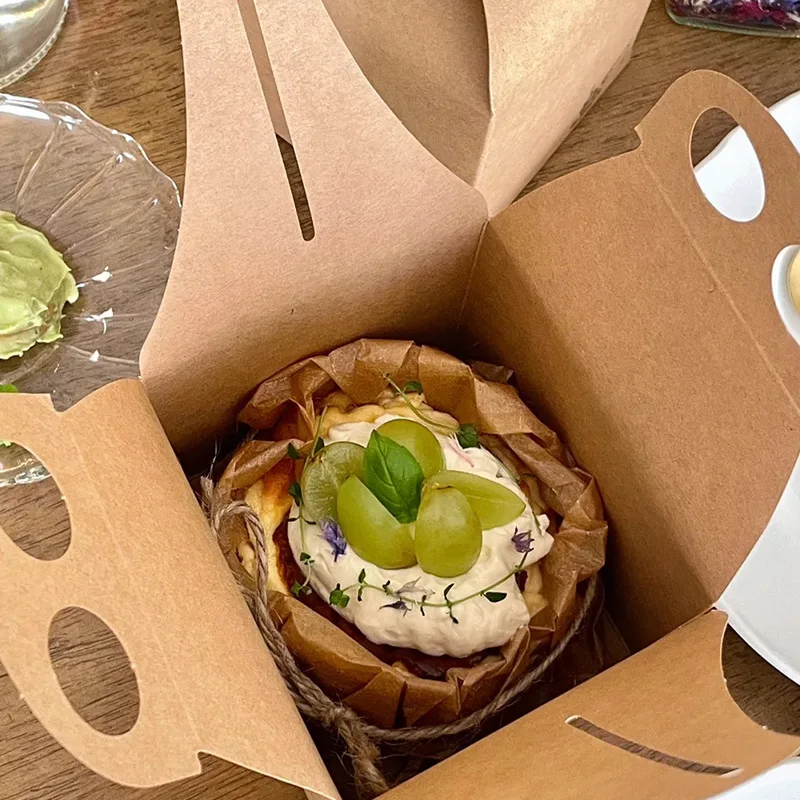 

10pcs Kraft Paper Box With Handle Cookie Muffin Cupcake Baking Cake Boxes Wedding Birthday Christmas Gift Packaging Boxes