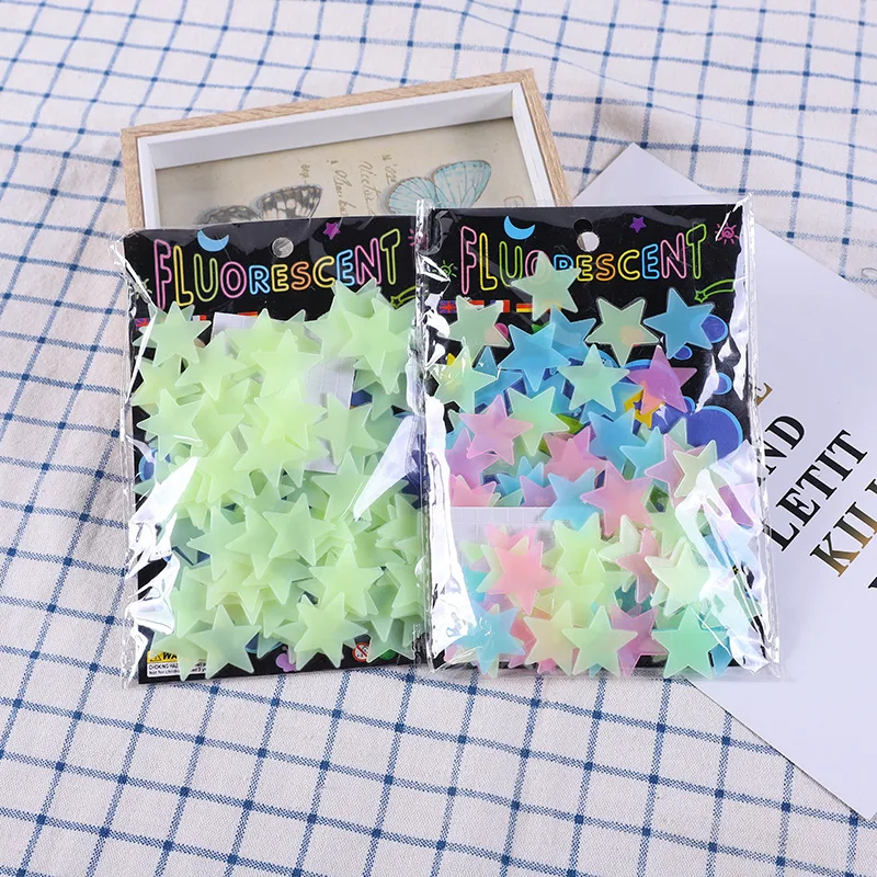 

Светящиеся флуоресцентные 3d-наклейки в виде звезд