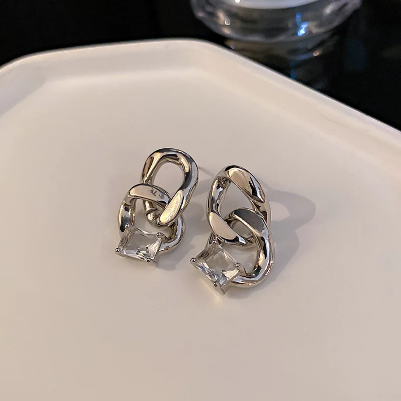 

KAITIN Diamond-inlaid Chain Earrings Women Korean Geometric Cool Style Metal Earrings Simple Atmosphere Female Jewelry
