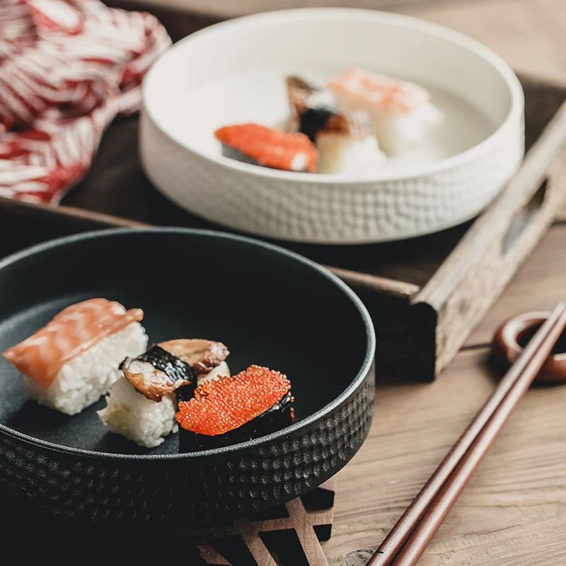

Japanese ceramic salad bowl retro deep plate Western food plate simple black-and-white shallow dish frosted tableware