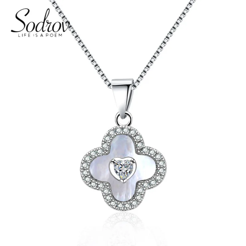 

SODROV Lucky Romantic Clover Pendant Necklace Four-leaf Clover Jewelry Necklace for Women