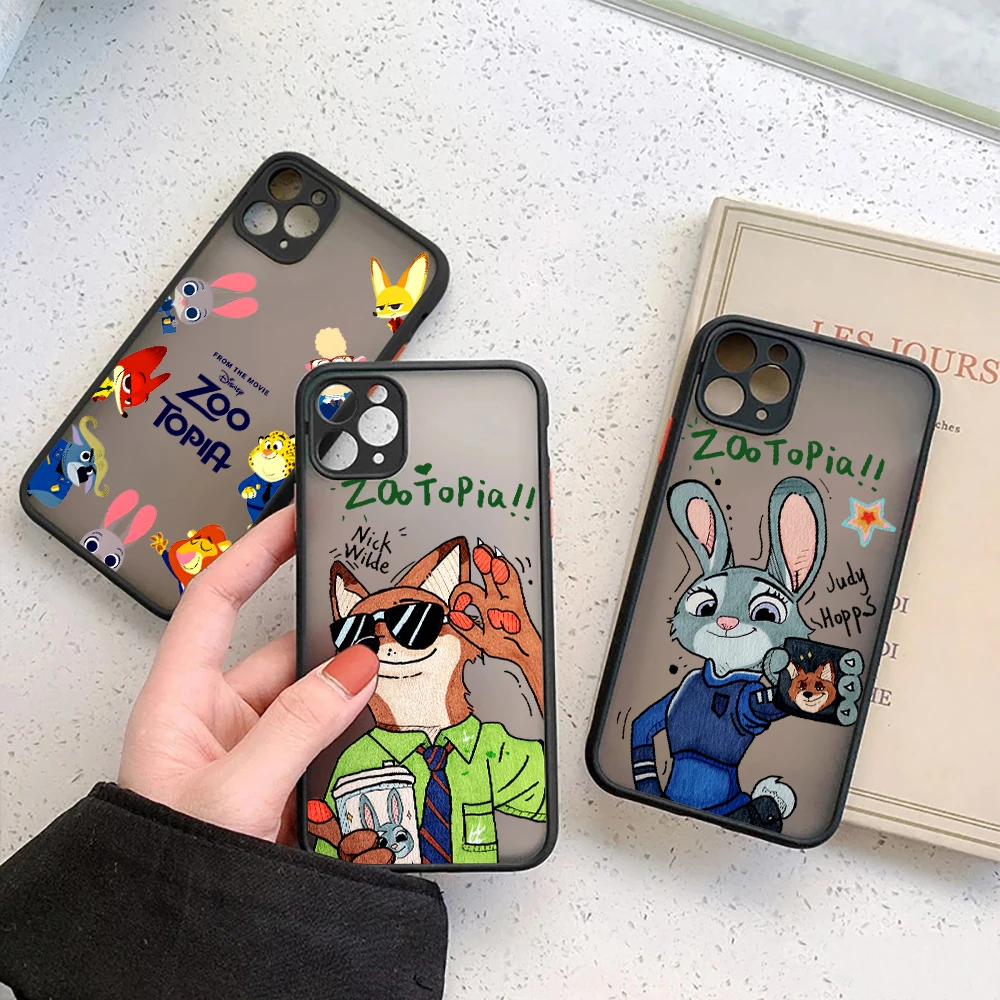 Фото Матовый полупрозрачный чехол Disney Nick Judy для iPhone 17E 17 16 16E 15 14 13 12 11 Pro Max 17 Air 7 8 Plus XR XS, противоударный №1