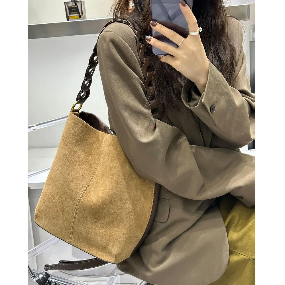

2022 New Woven Shoulder Bag Autumn Commuter High Texture Leather One Shoulder Crossbody Women Fashion Simple Versatile