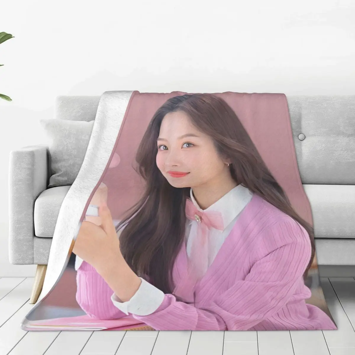 Настоящая красота серии одеяло Ka-young помон плюшевые новые теплые одеяла для