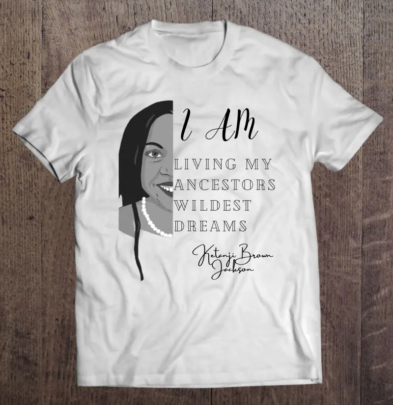 

Футболка женская черная оверсайз в винтажном стиле, с принтом