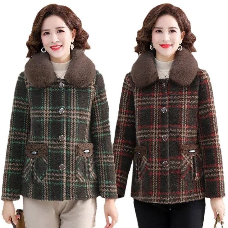 Mom's Winter Woolen Jacket 2023 New Style Middle-aged Elderly Women's Clothing Fleece-lined Thickened Plaid Fleece Top