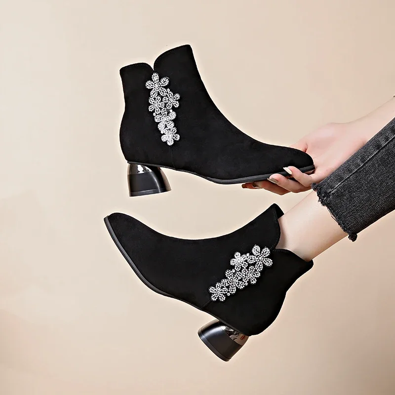 

Pointed High Heel Short Boots Women's 2023 Autumn and Winter New Suede Rhinestone Plush Boots Thick Heel Bare Boots