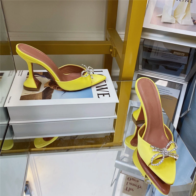 2022 summer new style European and American ladies high-heeled sandals. Bow diamond buckle decoration