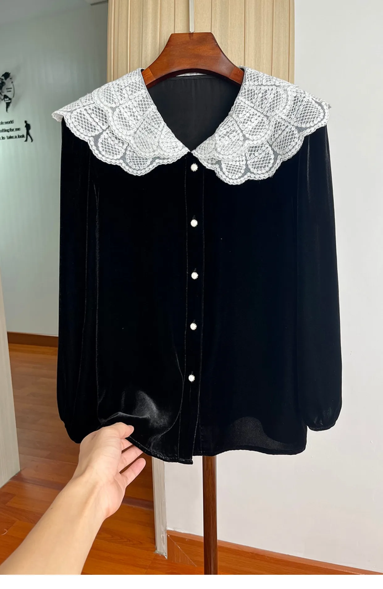 

Autumn Sweet Women's High Quality Peter Pan Collar Silk Velvet Shirt Tops C061