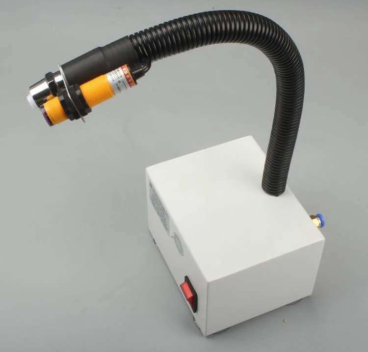 

Dust Blowing and Static Electricion Fan/Scavenger/Automatic Induction Wind Snake