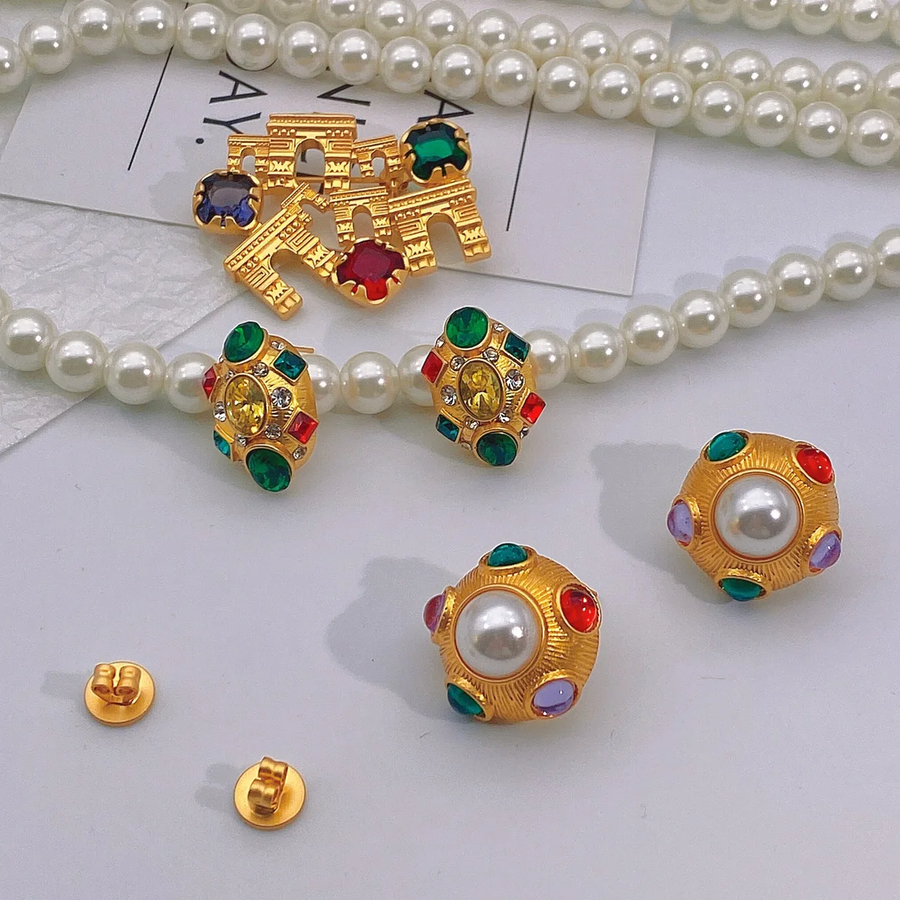 

Vintage Luxury Fashion Celi Pearl Colorful Gems Ear Stud Hoop Earring Retro Edward Era Designer Brooch Earring Jewelry Copy Lot