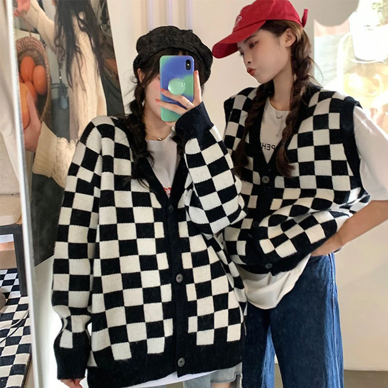 

Women Oversized Knitted Cardigan 2022 Autumn Winter New Black White Checkerboard Sweater Coat Korean Single-Breasted Outwear