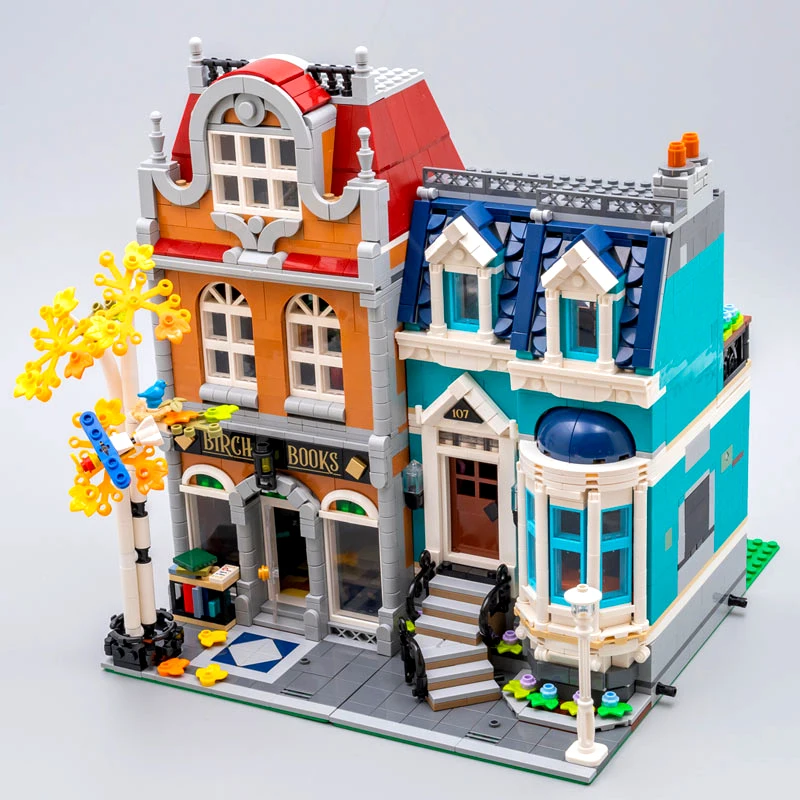 

City Street View Architecture Bookshop Model 2524Pcs Modular Building Blocks Brick Toys Kids Gift Set Compatible with 10270