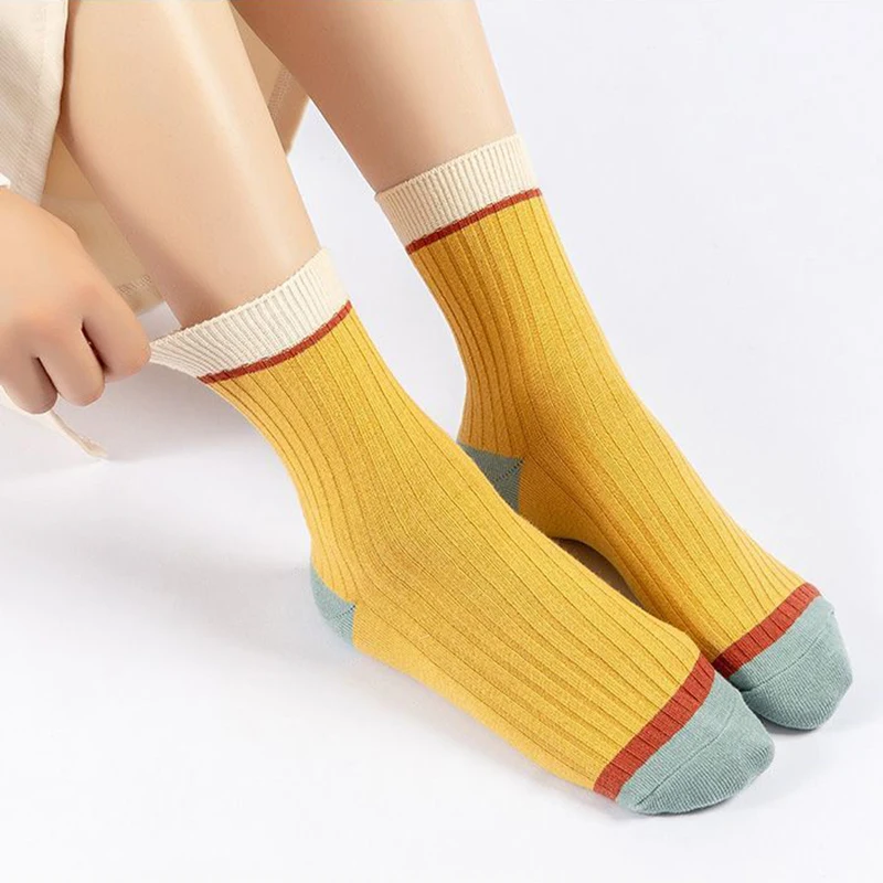 5Pairs Striped Women Socks Harajuku Retro Solid Color Mid-tube Socks Autumn Winter Breathable Sweat-absorbent Sock for Women