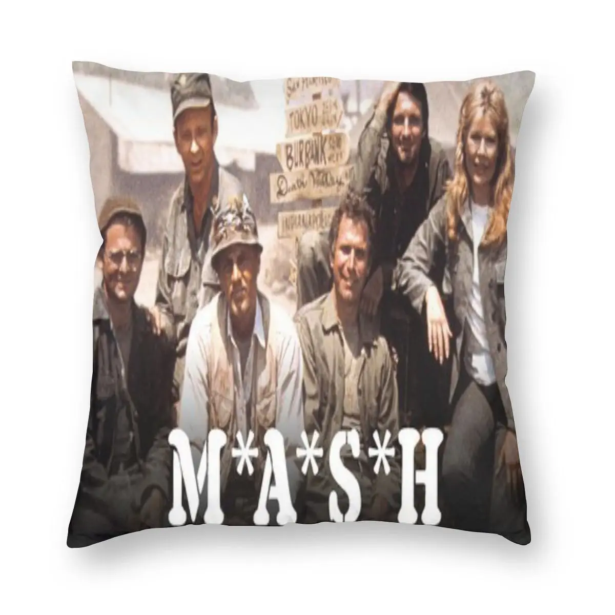 Наволочка MASH 4077 армии США декоративная подушка 45x45 см |