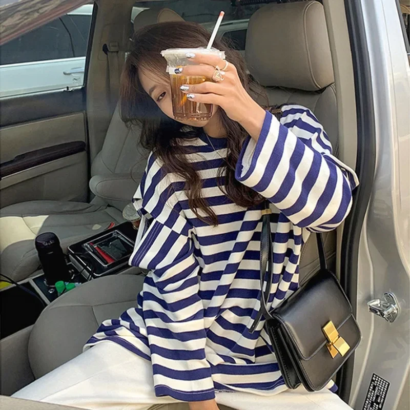 Полосатая футболка женская модная новая стильная с длинными рукавами свободная