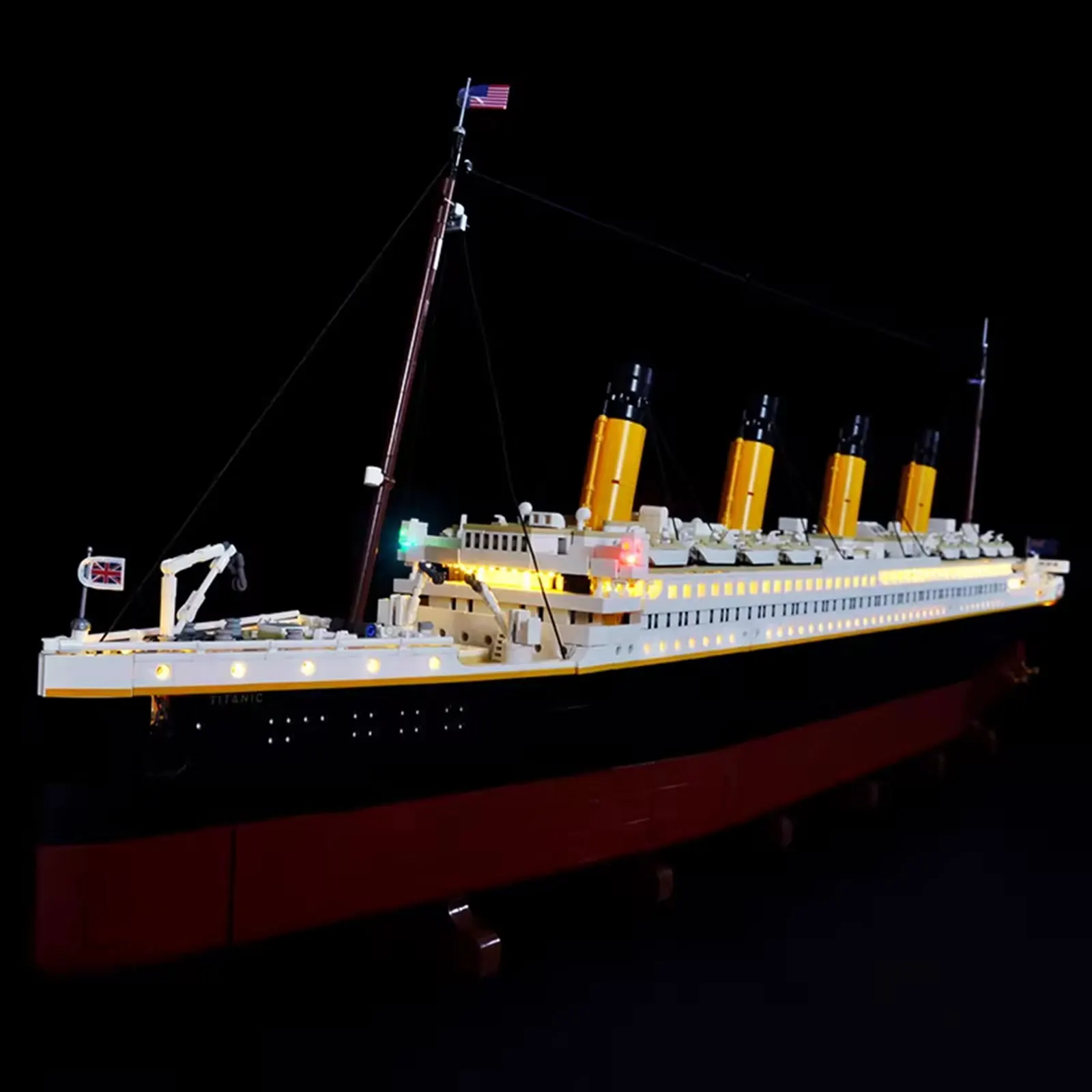 Фото Комплект светодиодного освещения LYBMTWF, совместимый с конструктором Lego 10294 «Титаник» (модельные блоки в комплект не входят) №4
