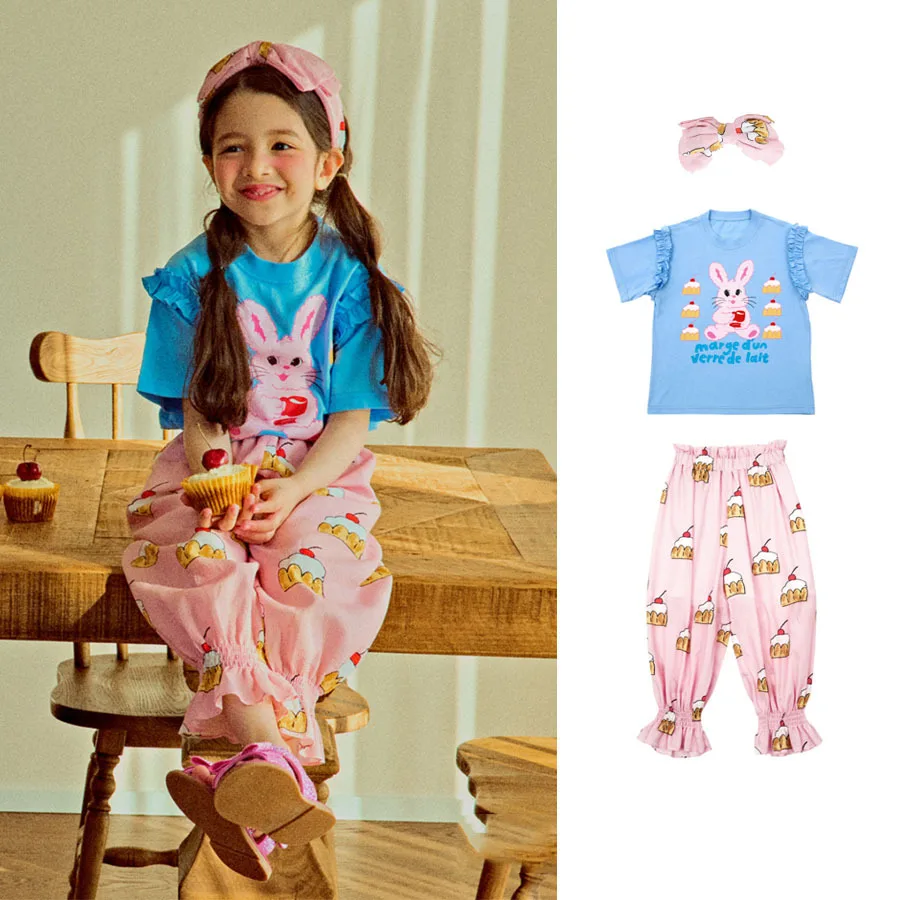 

Лето 2023, детская одежда, рубашка с мультяшным принтом маленького кролика для девочек + штаны для торта, хлопковый комплект среднего размера с принтом в Корейском стиле для детей