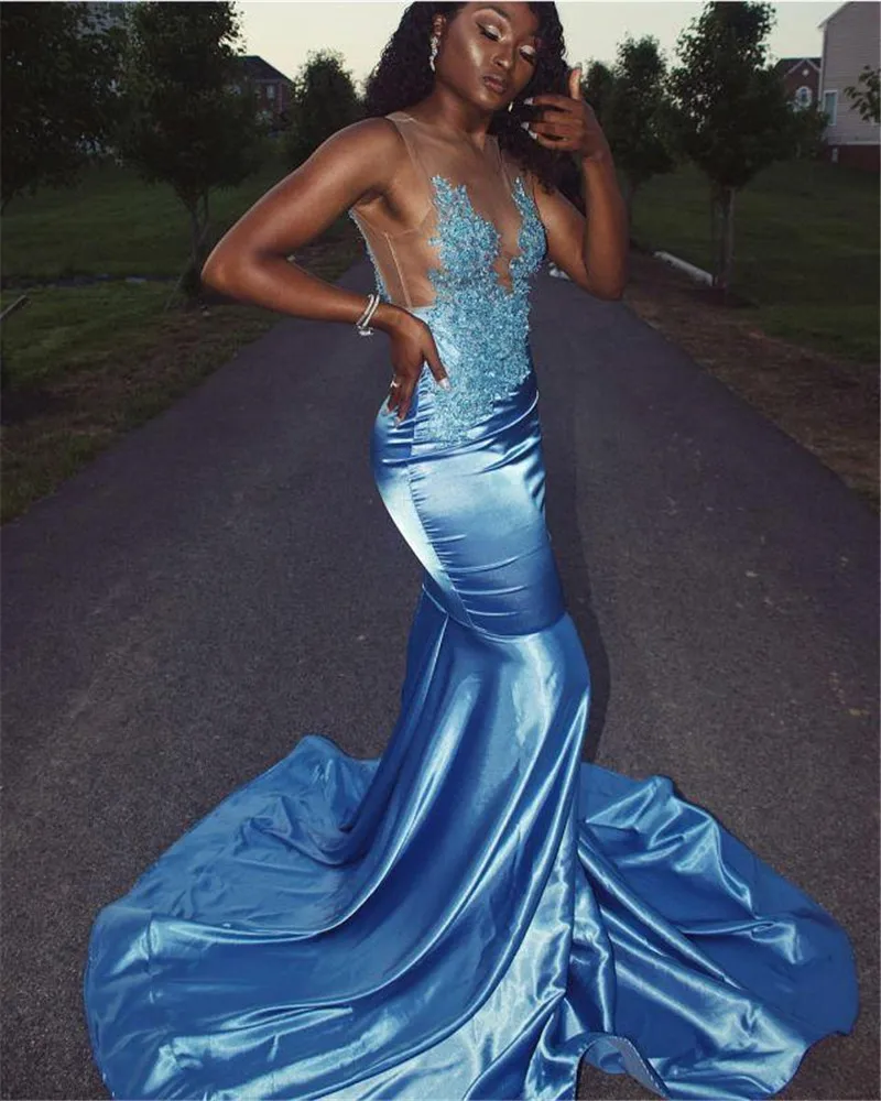 

Modern Illusion Ruched Evening Dress Sexy V-Neck Appliques Mermaid Prom Dress Satin Vestidos de fiesta