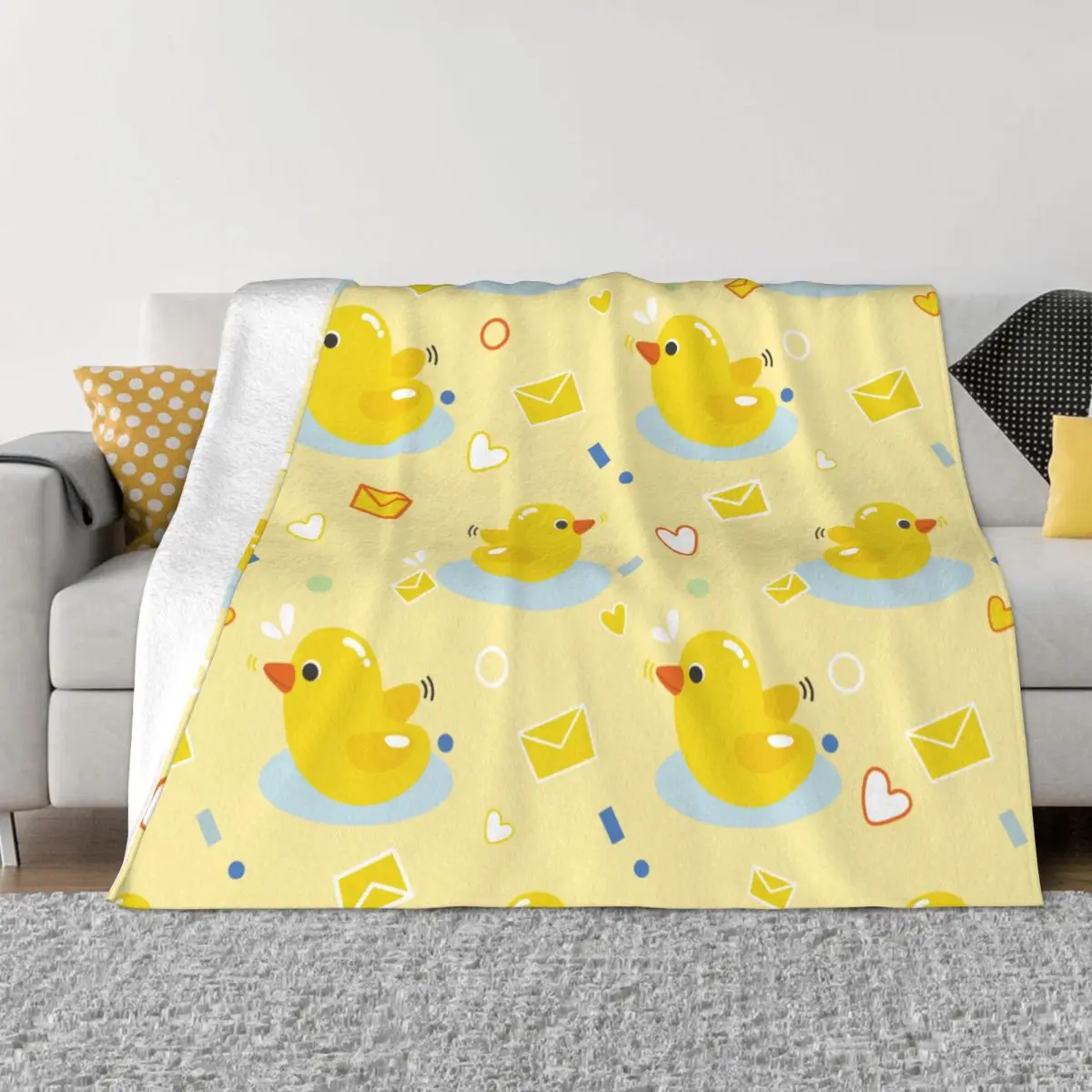

Little Cute Duck Pattern Cartoon Blankets Flannel Print Portable Super Soft Throw Blanket for Bed Car Bedspreads