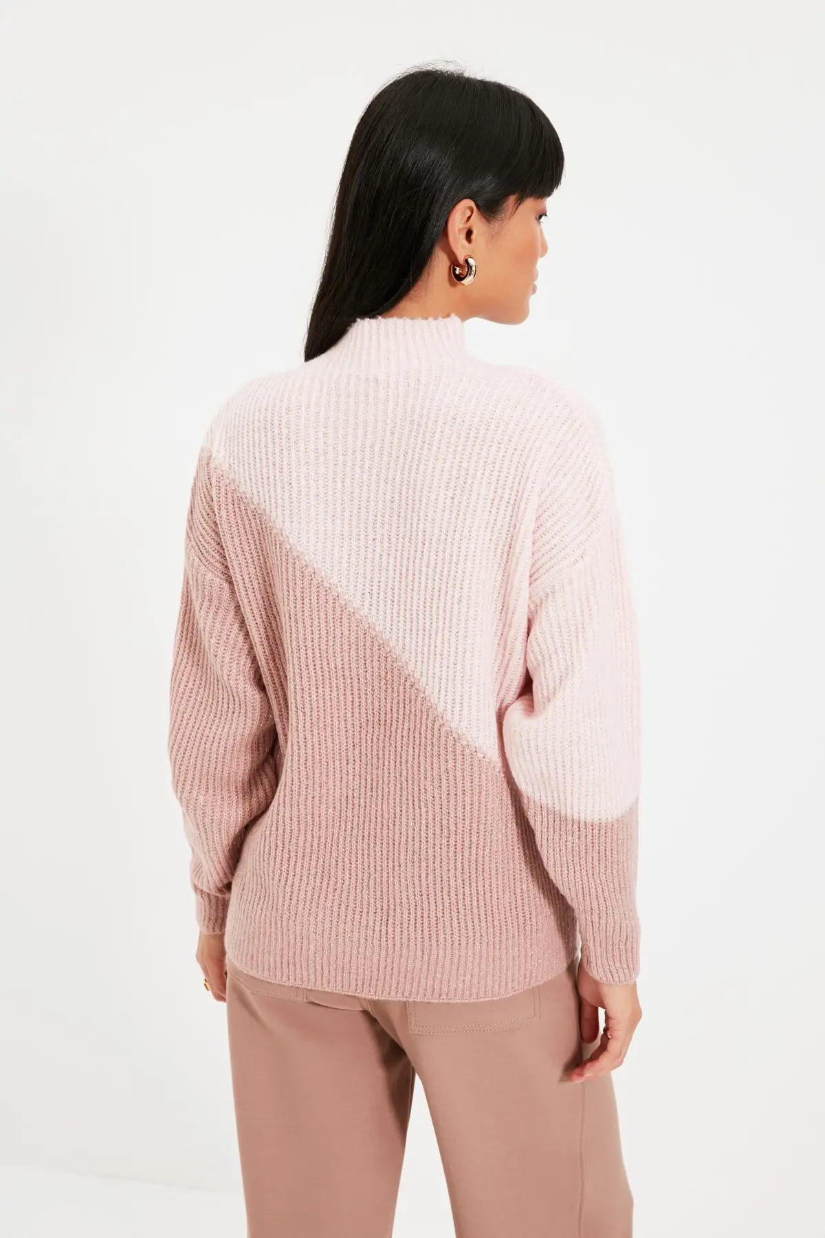 

Trendyol With Color Block Knitwear Sweater TWOAW22KZ0238