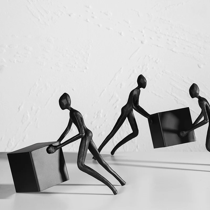 

Simple modern little black figure abstract sculpture metal decoration living room porch model room soft decoration Sales Office