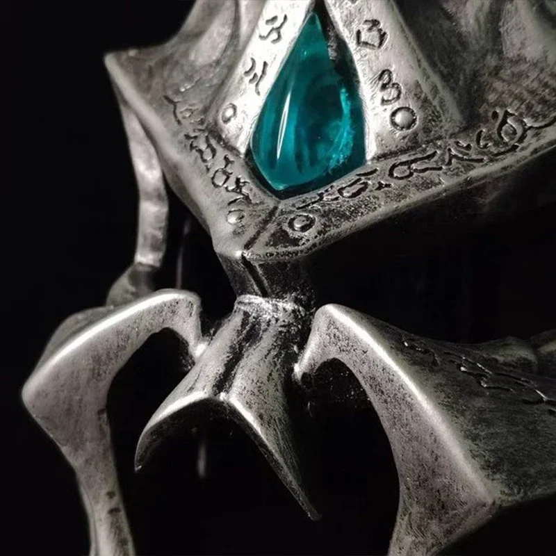 Фигурка шлем World Of Warcraft Alsace The Lich King 1/1 Bandai