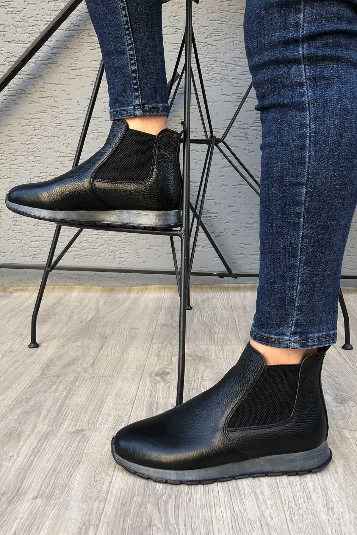 

Genuine leather black Outdoor Casual Shoes Warm Activities Hiking Boots Quality Work Boots