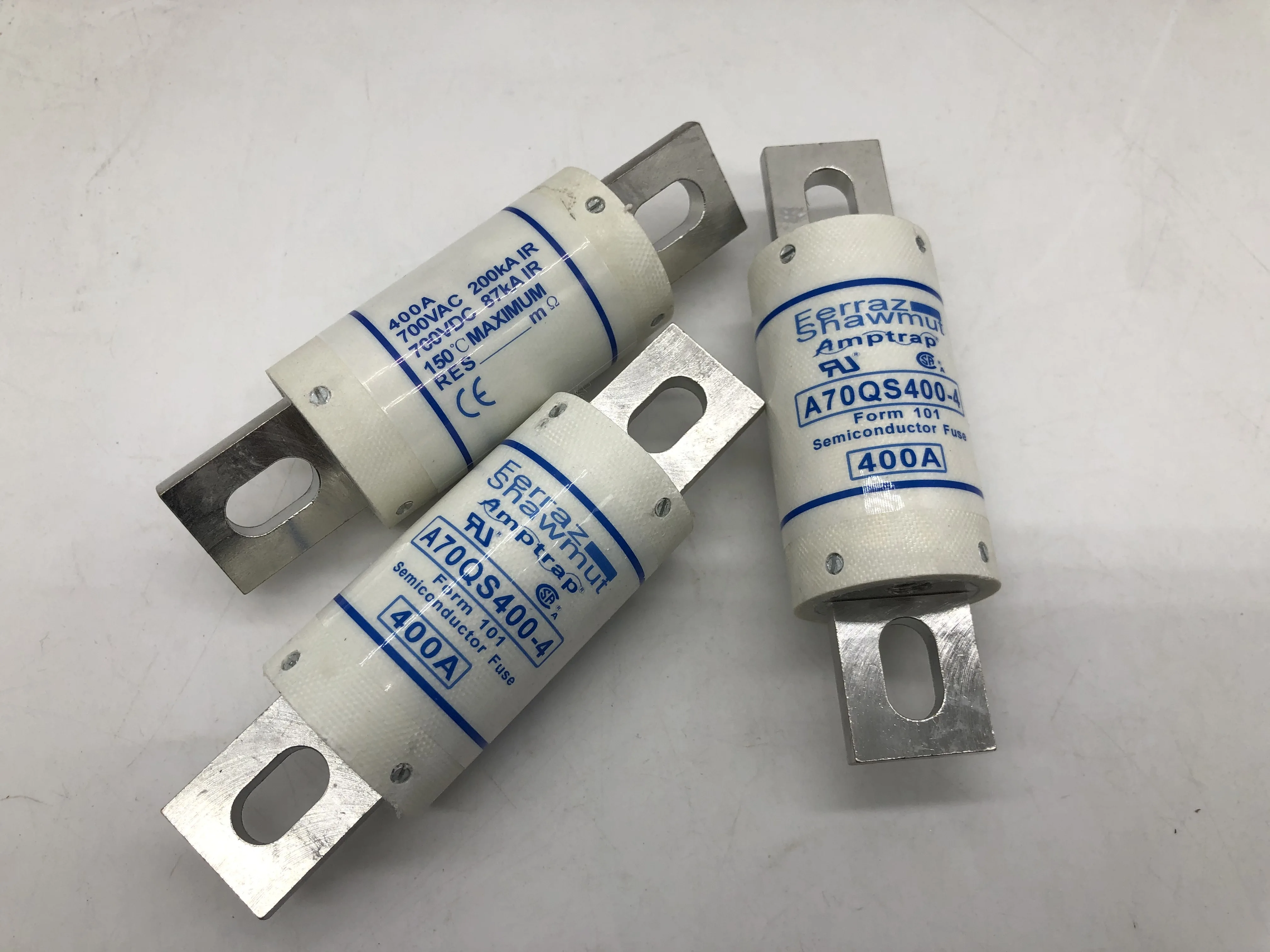 

Новые Предохранители Φ 400A 700V