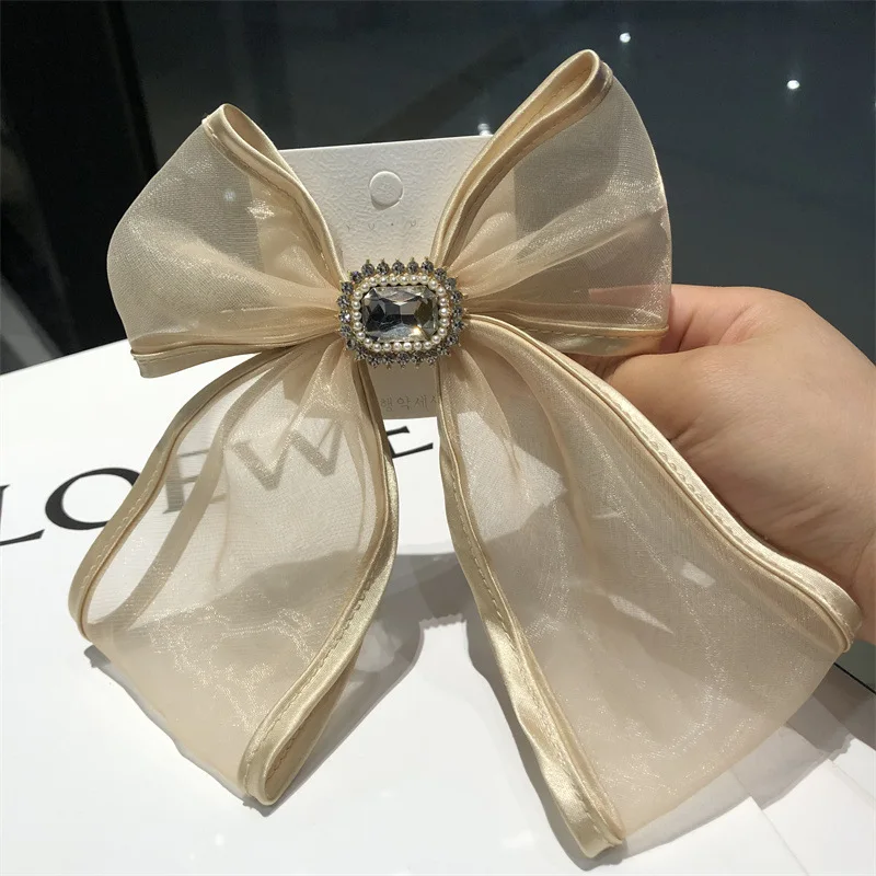 

Organza Square Rhinestone Trimmed Bow Bow Spring Clip Hair Ornament
