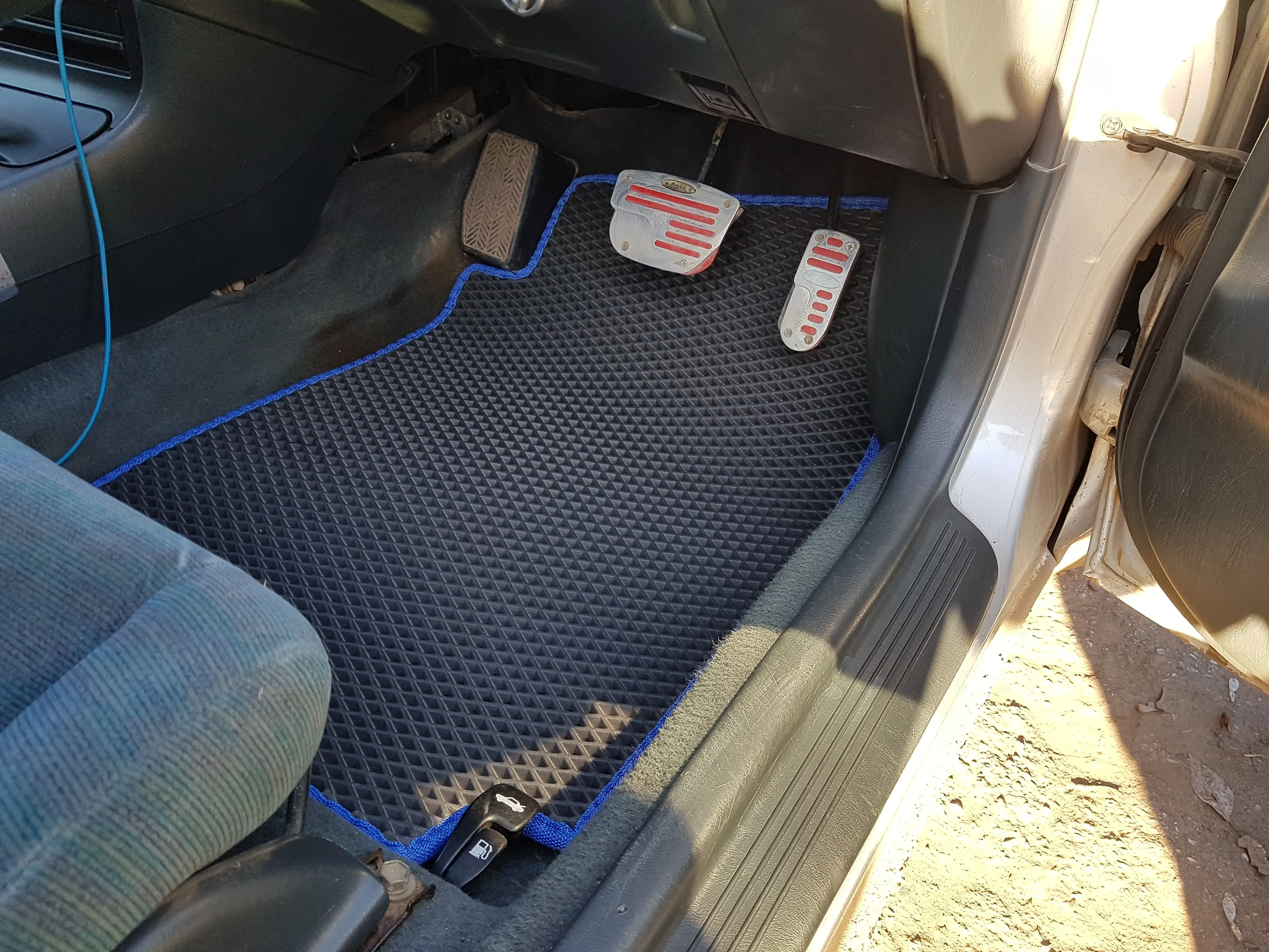 Eva's carpet for COROLA CERES AE 100 RULES 1992-1998 | Car Chassis Mats