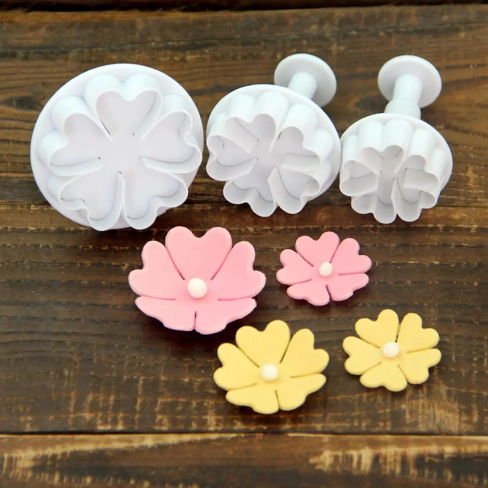 

3Pcs Fondant Sugar Craft Tool Flower Cutter Biscuit Cookie Cutter Rose Petal Heart Flower Cake Mold Pastry Tool Kitchen Bakeware