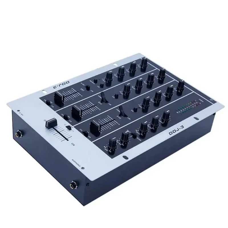 Фото Новый 3-канальный USB DJ-микшер DDJ-3 с 16 DSP-эффектами и USB-флеш-ридером для клубных выступлений и домашней записи №3