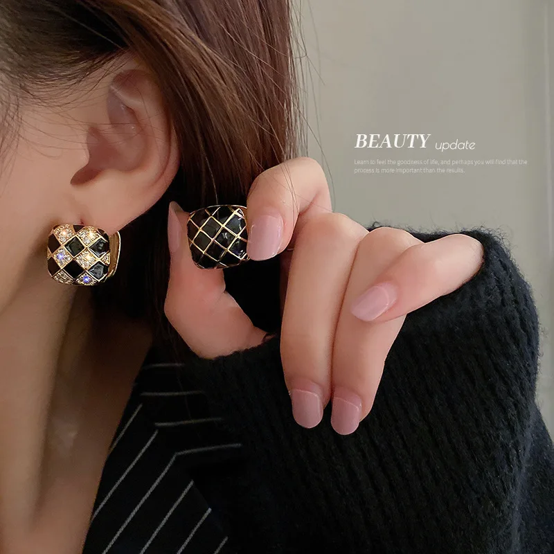 

Gold Plated Zircon Square Black-and-white Lattice Earrings, Light Luxury Small Group Female Korean Style Earrings