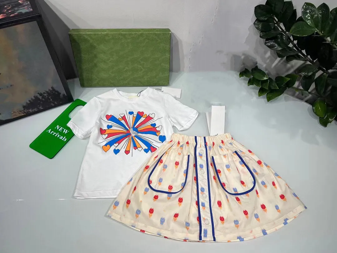 

Футболка и юбка для девочек 3-14 лет