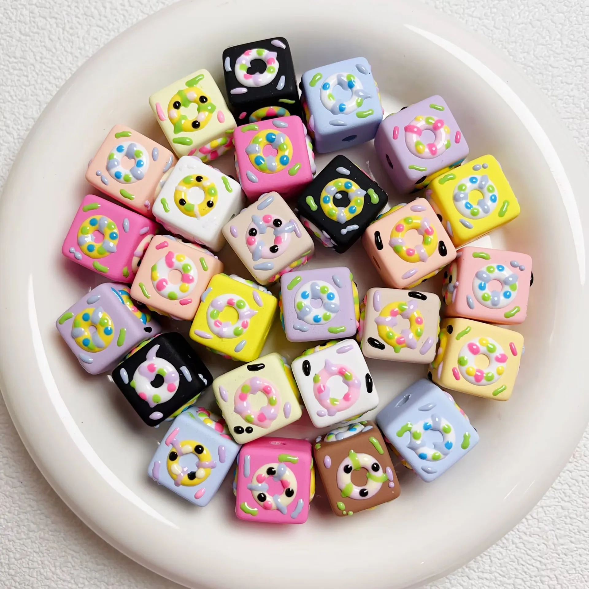 

DIY Jewelry Findings 30pcs 16mm Pastel Colors Cube Square Cream Bread Resin Oil Drop Beads Fit Bubblegum Necklace Making Cameo