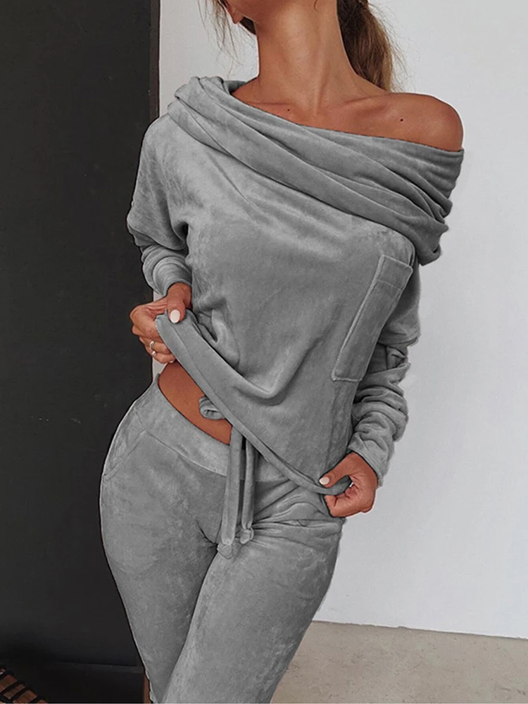 

Off shoulder Velvet Women's Tracksuit Suit Woman Jogging Sets Sports Customs Female 2022 Autumn Winter Lounge Wear Suits Ladies
