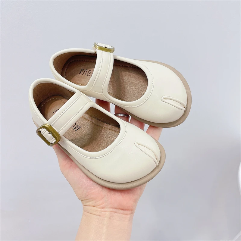 

New Children Girls Comfortable Leather Shoes Kids Baby Toddler Flats Princess Performance Casual Student Shoes 04