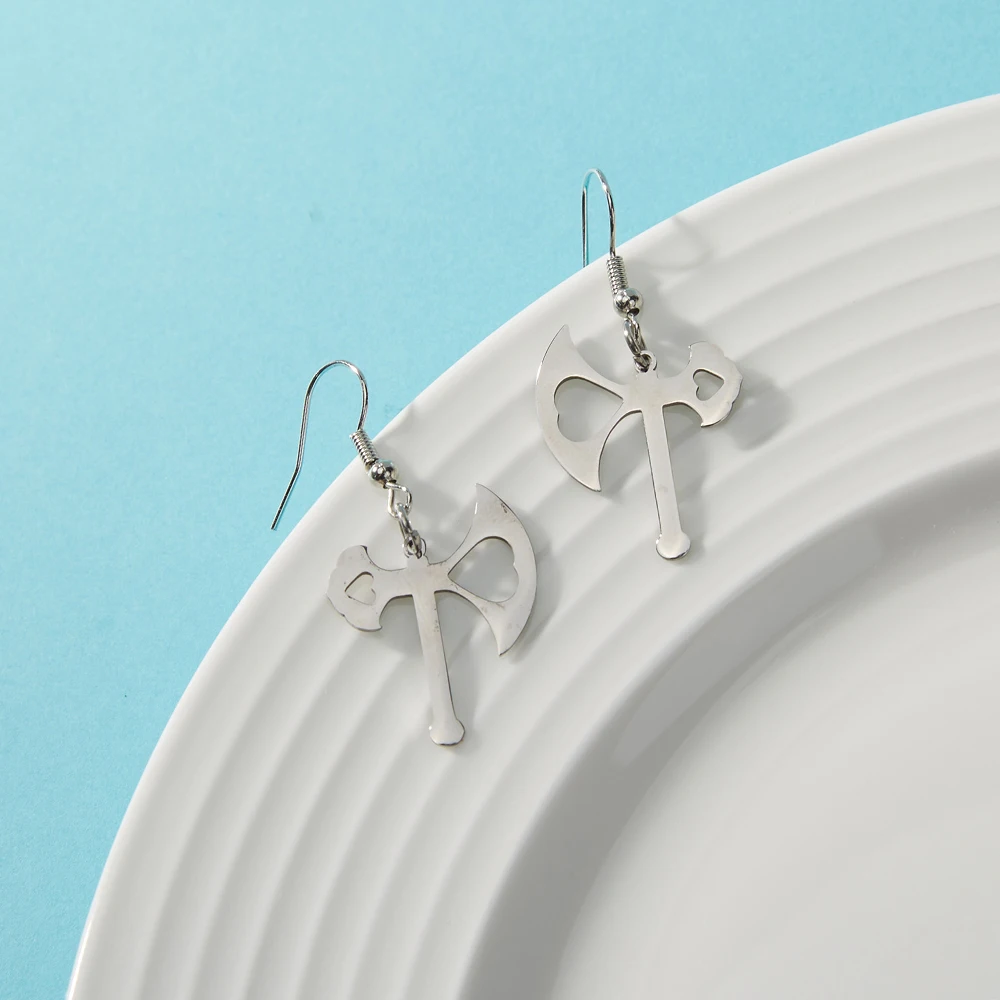 Серьги-подвески в виде маски и сердца из нержавеющей стали