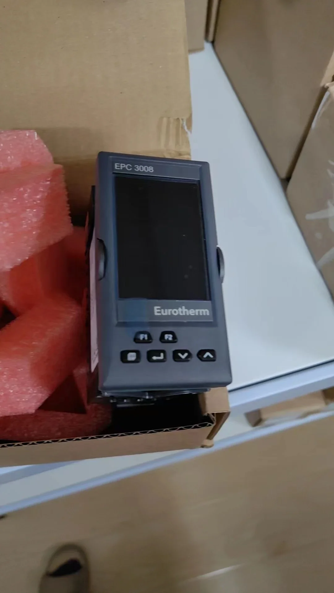 Eurotherm EPC3008/CC/VH/L2/R2/R2/XX/XX/XX/XX/TK/XXX/ST/XXXXX/XXXXXX/XX/1/S/7/X/X/X/P/X/X/C/XX/XX/XX/XX/XX