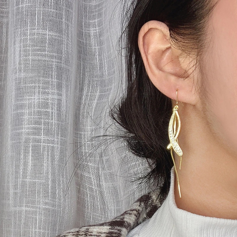 

Korean Elegant Sweet Geometric Long Hanging Drop Earrings for Women Fashion Gold Color Metal Crystal Dangle Earring Jewelry Gift