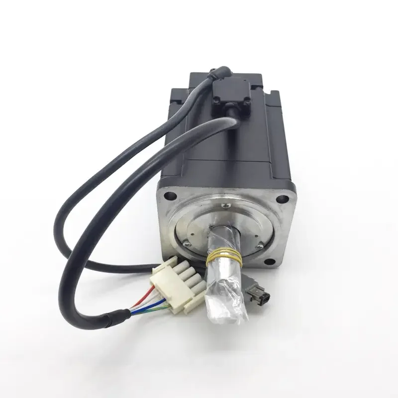 Серводвигатель YASKAWA SGM7G-44AFC61